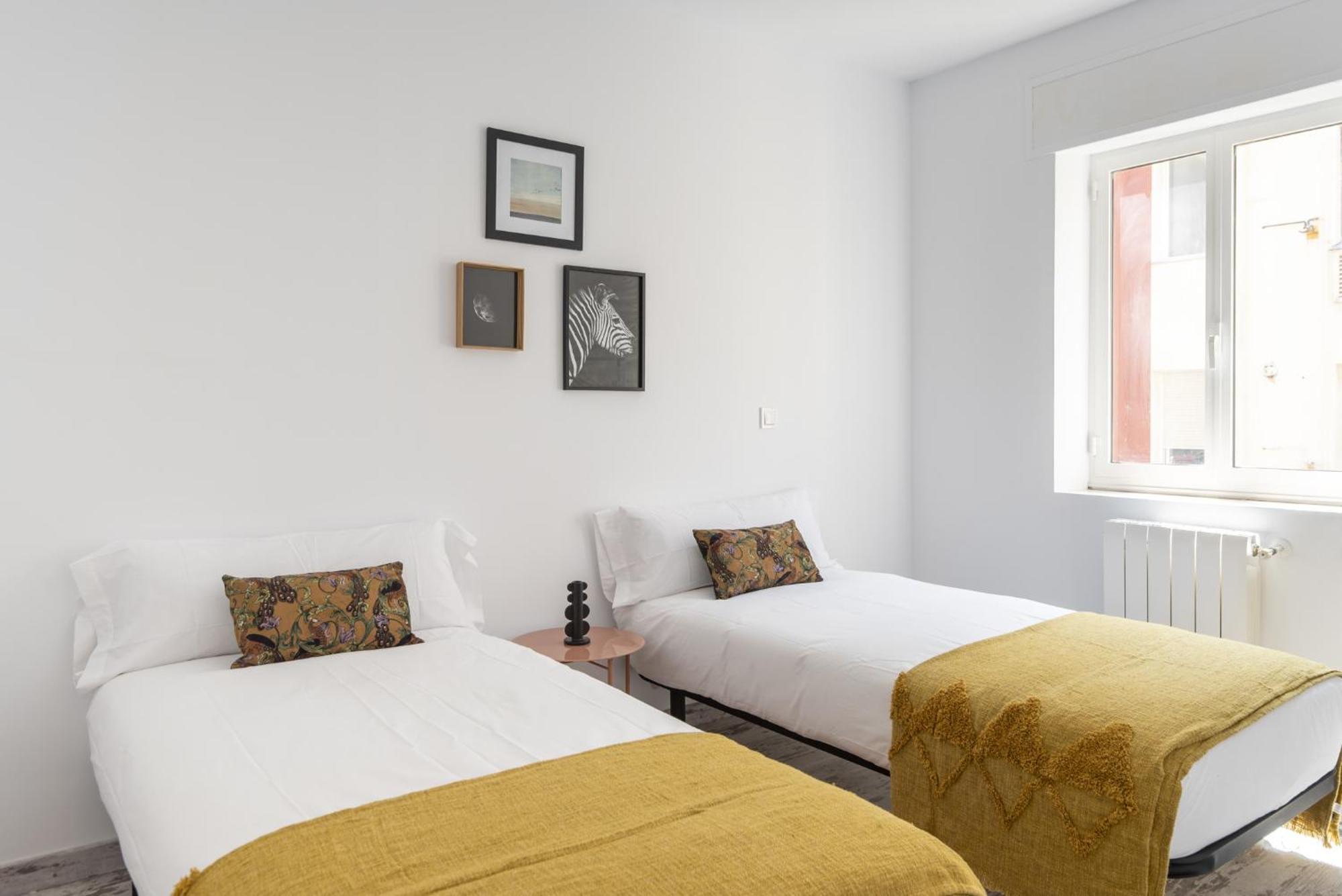 Apartamento De 4 Habitaciones En El Centro 산탄데르 외부 사진